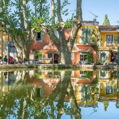 Appartement T2 Centre Village Cucuron Esterno foto